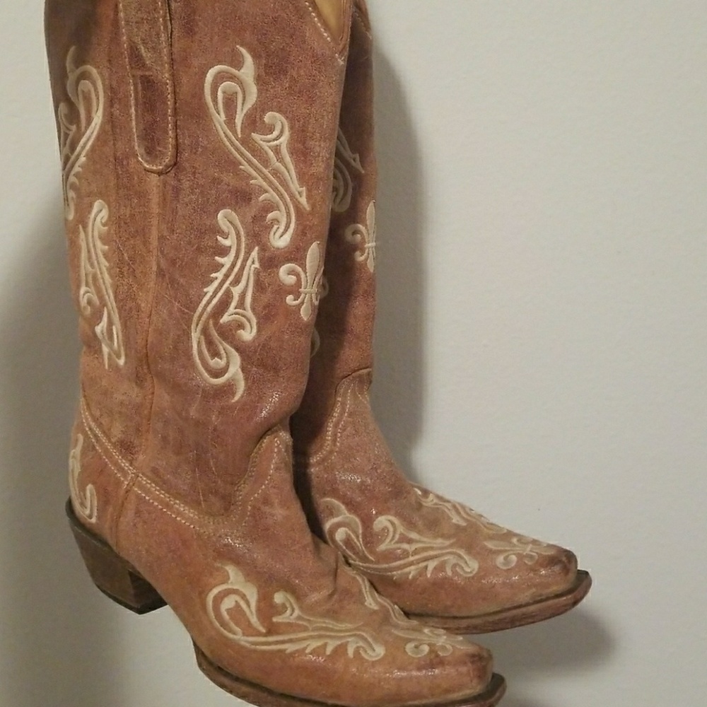 Corral cowgirl boots